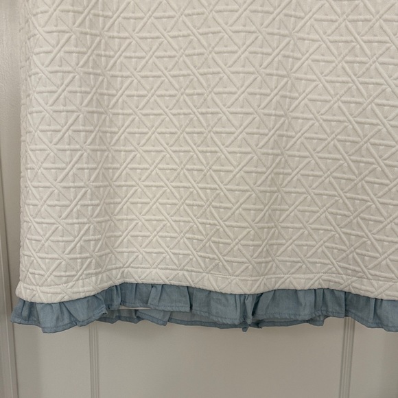 Stylish White Lattice Embossed Dress with Light Blue Trim NWOT - Picture 4 of 5